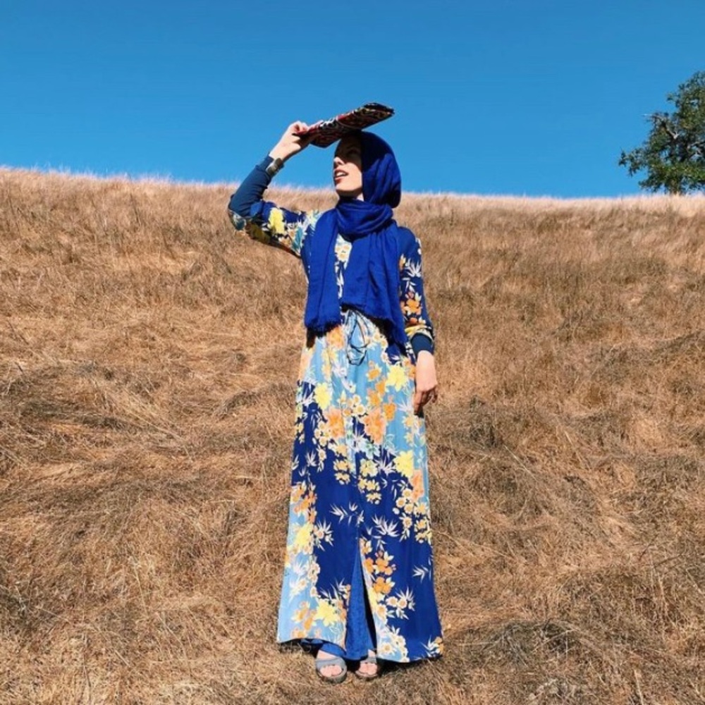 Jaw dropping maxi floral Guess dress in blue gold and orange